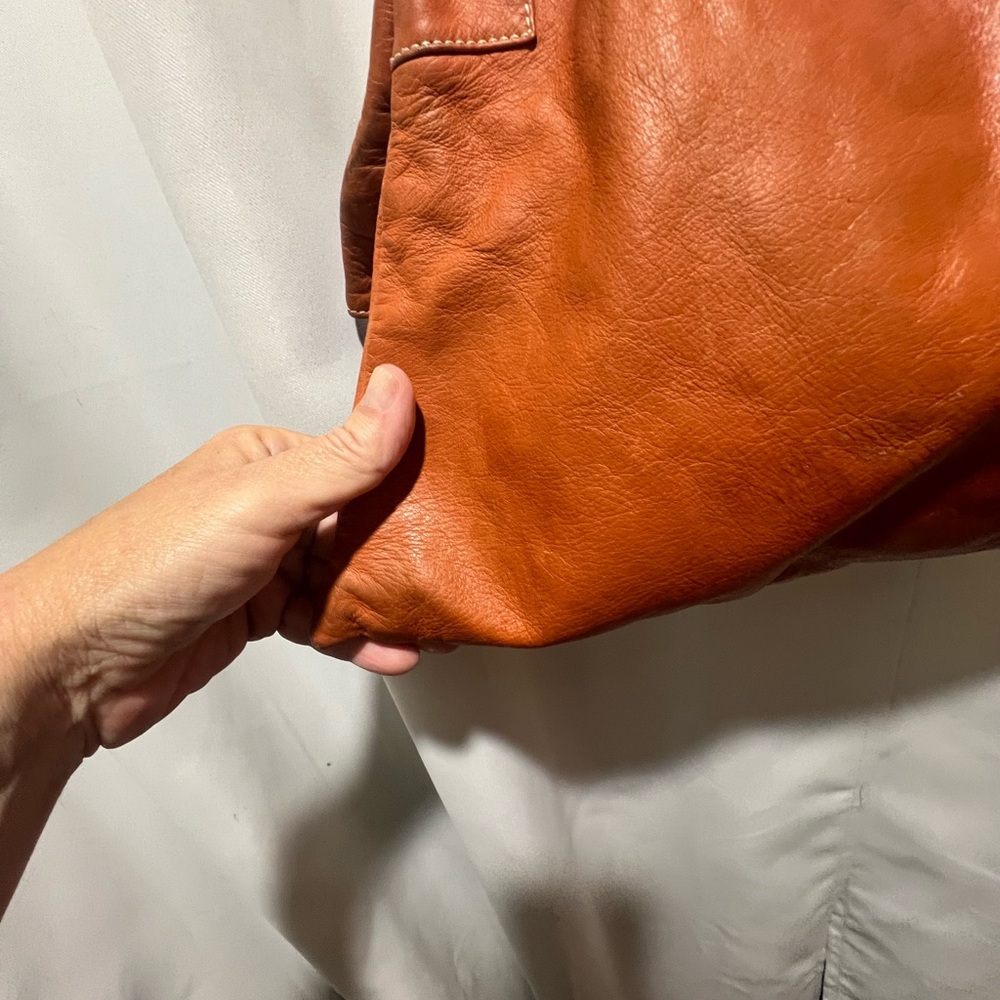 Chic Brown Leather Lupo Barcelona Hobo Bag - Picture 3 of 16